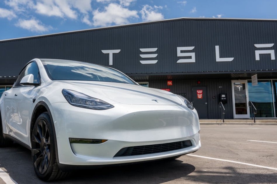 L’auto elettrica alla conquista dei consumatori del futuro: Tesla Model U, l’auto dei giovani fatta dai&nbsp;giovani